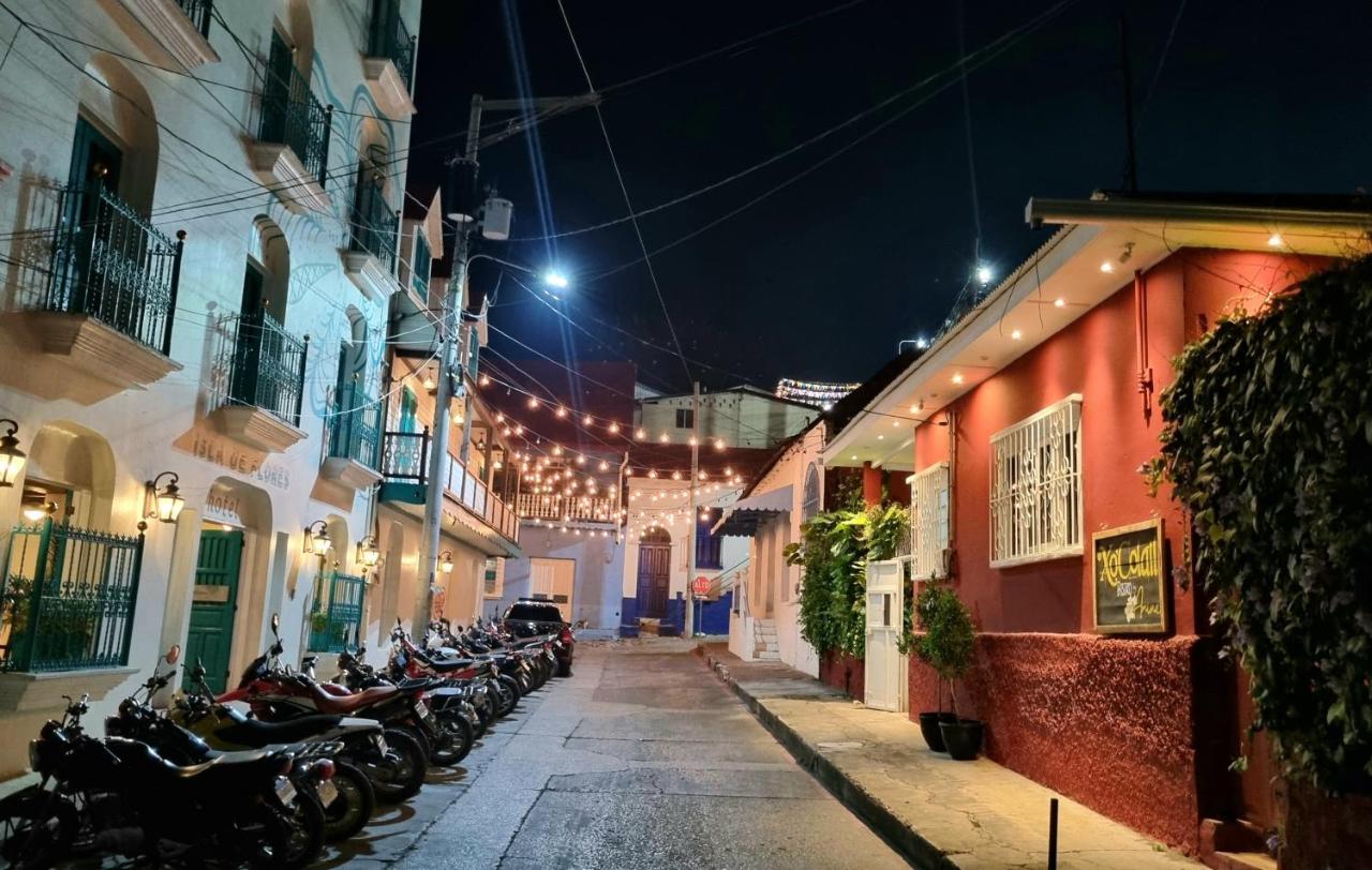 Amina Inn فلوريس المظهر الخارجي الصورة